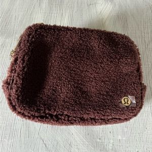 Lululemon Fleece Everywhere Belt Bag 2L